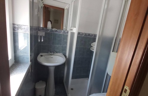 Seia Kabine | Quarto Duplo Sabugueiro, Encosta da Serra