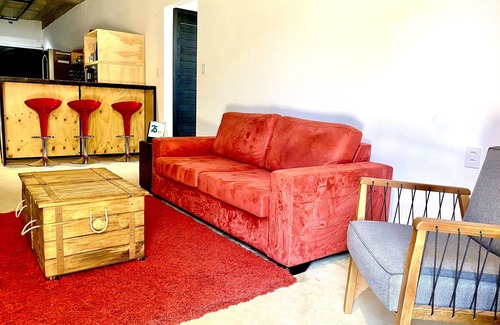 Cambui Haus | Quarto Privativo com Banheiro Externo de uso Exclusivo