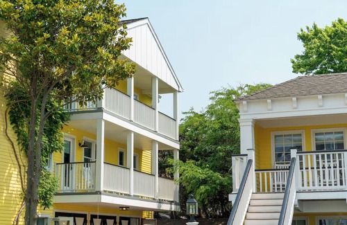 Green Creek Haus | Queen Room at The Star Inn | Cape May Gem, Beachfront, Perfect Stay on Perry