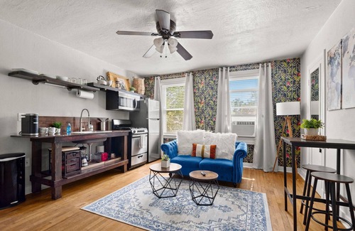 Highlands - Perkins Wohnung | LSU Regional Special! 1BR Retreat Steps From LSU