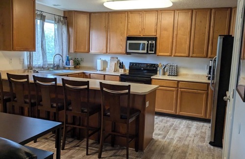 North Salt Lake Haus | Quiet and comfortable home near SLC and ski resorts