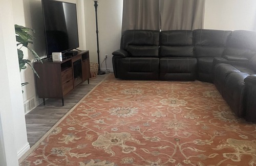 North Salt Lake Haus | Quiet and comfortable home near SLC and ski resorts