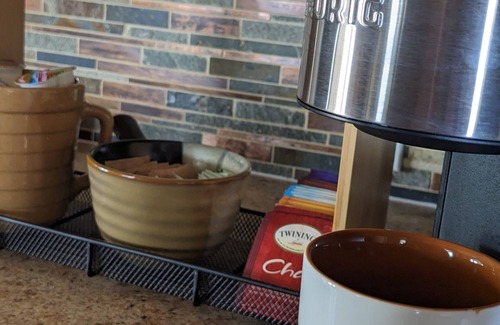 Elgin Haus | Quiet and Unique 2BR on Winery Row - The Elgin Project