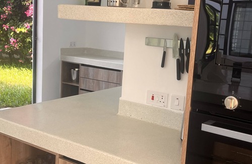 Watamu Haus | Quiet, bright Dar Jamaa with chef