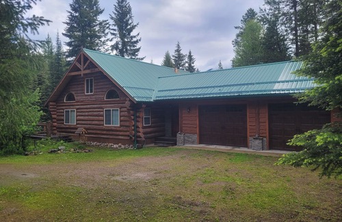 Kalispell Kabine | Leise Kabine verschachtelt in den vielen Seen Gebiet nahe Bigfork und Kalispell