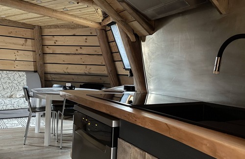 Plenisette Skihütte | Wooden tepee with all comforts, calm and nature, close to our horses.