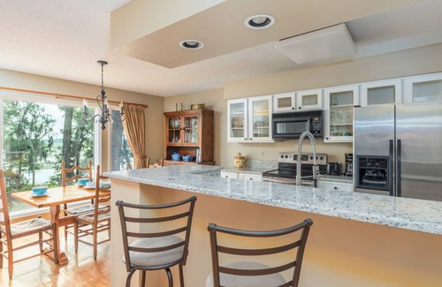 Dataw Island Haus | Ruhiges Haus mit 2 Schlafzimmern auf Dataw Island mit Blick auf den Bach