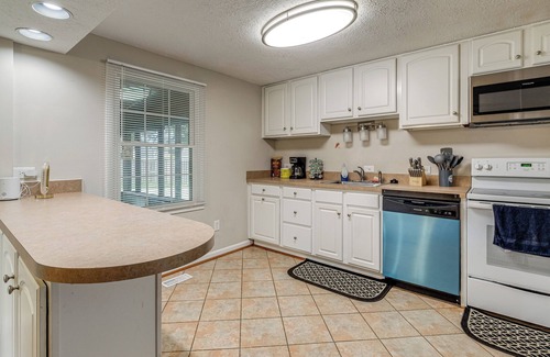 Waldorf Haus | Quiet Home 11 Mi to Andrews AFB: Family Friendly!