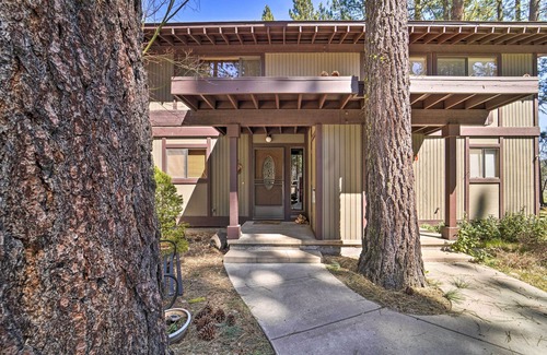 Graeagle Hütte | Quiet Home w/ Graeagle Meadows Golf Course View!