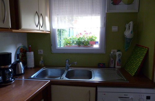 Houilles Haus | quiet house with terrace and private parking. short stays of 3 days accepted