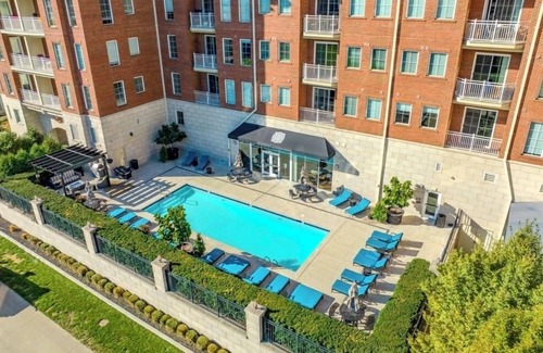 Scioto Mile Wohnung | Quiet King Size with City Views