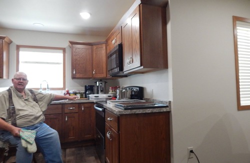 Oakes Haus | Quiet neighborhood. Walk to downtown. Easy Access. Clean and new.