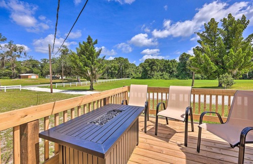 Crescent City Haus | Quiet Pomona Park Rural Home Near St Johns River!