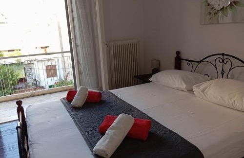 Athens Haus | Quiet private room in a dormitory 5' from metro