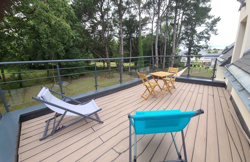 Penestin Haus | Quiet residence close to shops and beaches