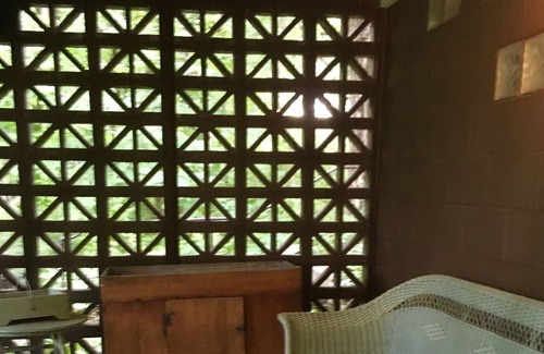 Janesville Wohnung | Quiet time in the woods.