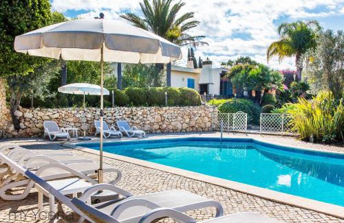 Carvoeiro Haus | Quinta Azul - Gorgeous Apartment with Pool & Private Terrace