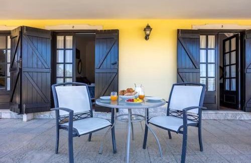 Alfarrobeira Haus | Quinta das AVES - Suite Familiar Nº 2
