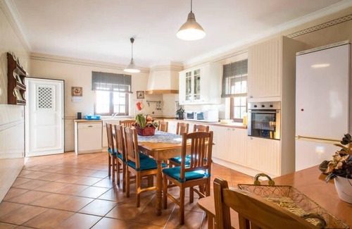 Rio Maior Villa | Villa sehr ruhig, fantastische Aussicht, ideal für Familien, Spaß und Entspannung.