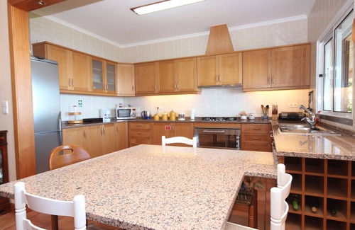 Santa Cruz Haus | Quinta do Santo by LovelyStay