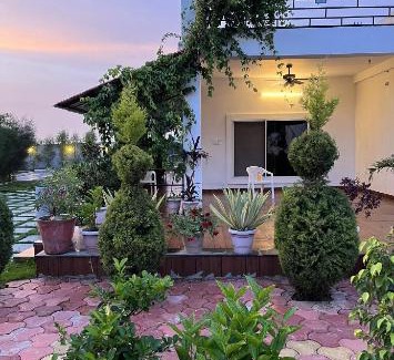 Rau Haus | Rènao farms