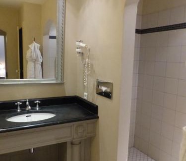 Besancon Old Town Wohnung | Résidence Charles Quint