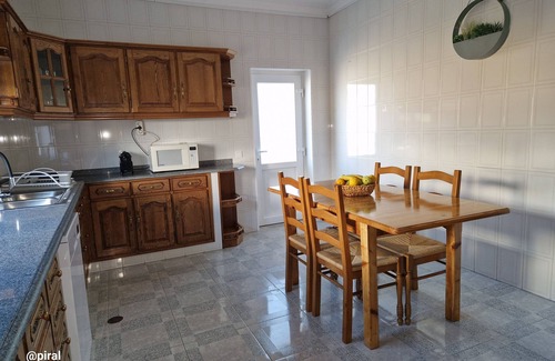 Castelo Branco Villa | R/C de moradia familiar c/ entrada independente, espaçosa e ideal para famílias