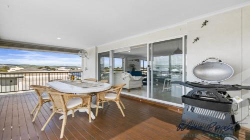 Aldinga Beach Haus | R & R Aldinga Beach by Wine Coast Holidays