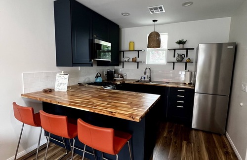 El Miradero Hütte | R & R Poolside with private courtyard & jacuzzi