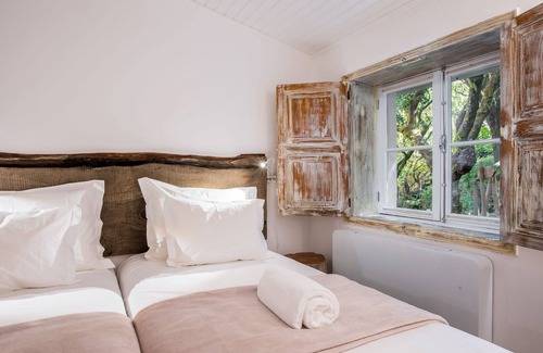 Calheta Haus | Rabaçal Nature Spot Cottage