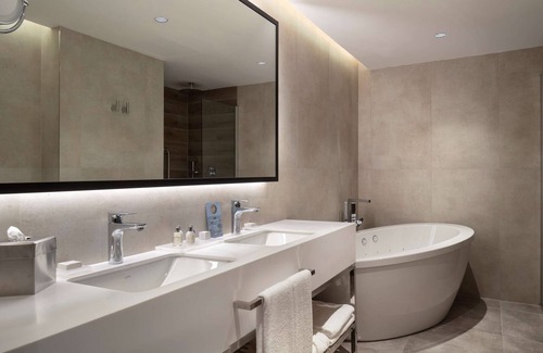 Aliaga Hotel | Radisson Hotel Izmir Aliaga