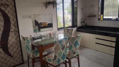 Gevrai Wohnung | Ragade's Swarajya Flat For Homestay