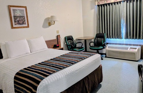 Forsyth Hotel | Rails Inn