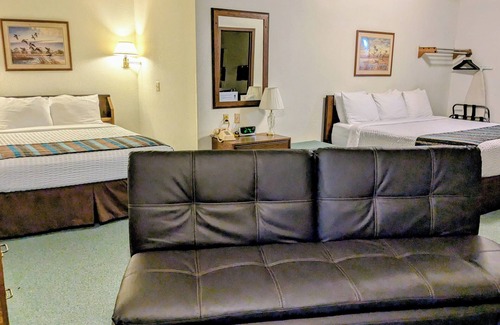 Forsyth Hotel | Rails Inn