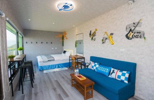 Shigang District Haus | Rainbow Hill House彩虹山舍