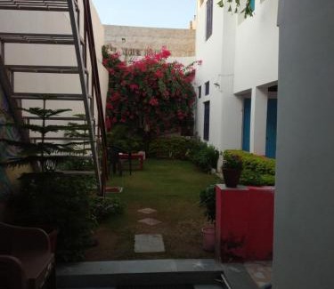 Pushkar Haus | Rajguru guest house