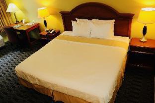 Kenner - Louis Armstrong International Airport Hotel | Ramada by Wyndham Kenner New Orleans Airport South