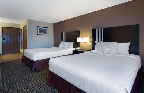 Glendale Heights Hotel | Ramada by Wyndham Glendale Heights/Lombard
