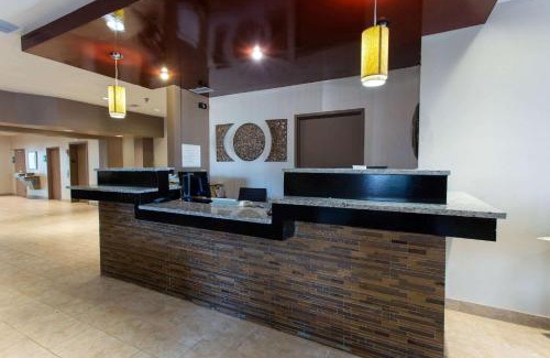 Glendale Heights Hotel | Ramada by Wyndham Glendale Heights/Lombard