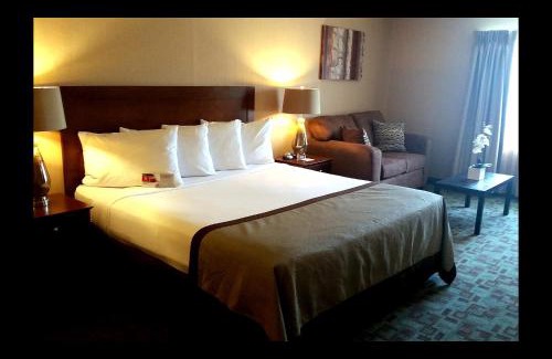 Norma Hotel | Ramada by Wyndham Vineland Millville Area