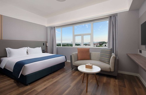 Shibei Hotel | Ramada Encore by Wyndham Qingdao Shinan