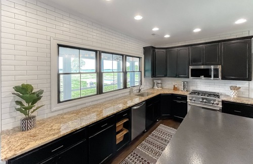 Royal Oak Haus | RANCH AT ROYAL OAK- Exclusive waterfront pool pier