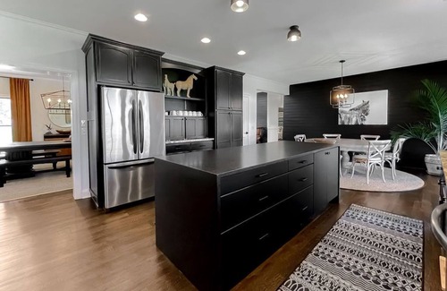 Royal Oak Haus | RANCH AT ROYAL OAK- Exclusive waterfront pool pier