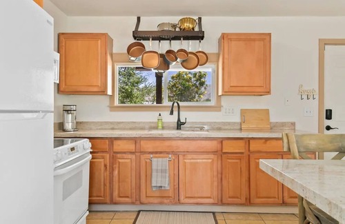 Indio Hills Haus | Ranch Home on 5 Acres w/ Heated Pool & Hot Tub