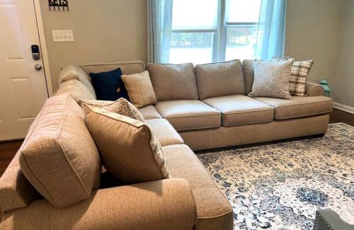 Addison Heights Haus | Ranch Style Home & Plenty Of BKYD Space Near KSU