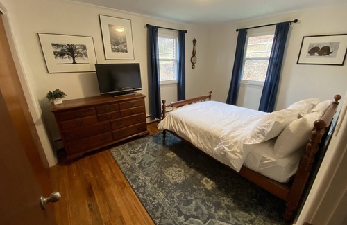 Morganton Haus | Rancher retreat only 5 miles from the heart of downtown Morganton.