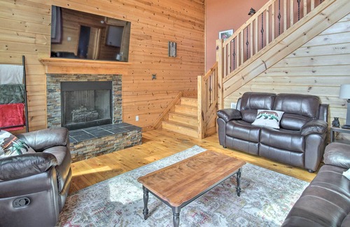 Ranger Kabine | Ranger Cabin w/ Deck + Resort Amenity Access!