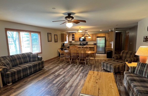 Arkdale Eigentumswohnung | Rare Two Unit 7 bed/4 bath Condo at Northern Bay Golf Resort and Marina!