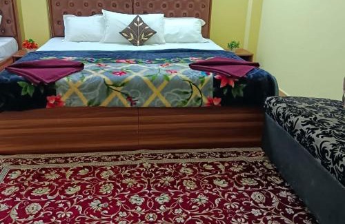 Mahmoorganj Haus | Rasna Guest house