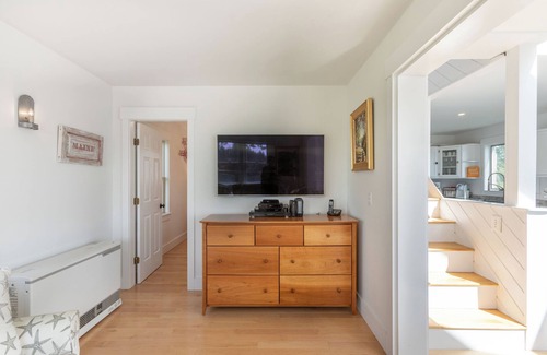 Port Clyde Hütte | Raspberry Cottage: Por encima de Port Clyde Village, Ocean Front Cottage, con vistas al puerto